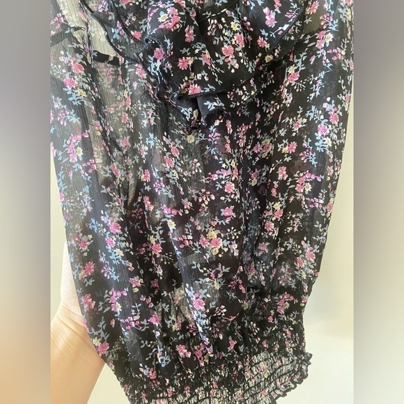 ⭐️2 FOR $20⭐️ Dynamite Sheer Floral Blouse. Racerback size XS - Picture 4 of 7